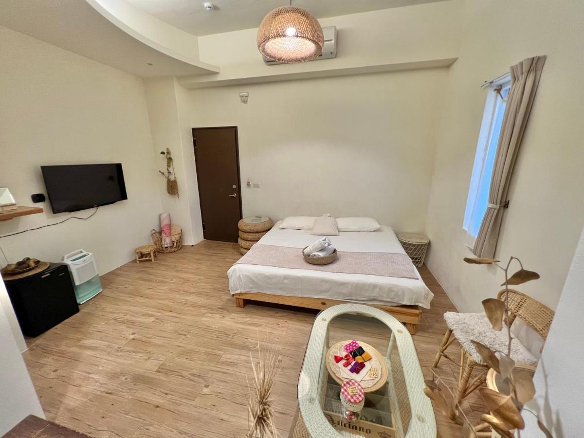 W24墾丁民宿墾丁大街一館bnb Luaran gambar